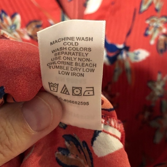 Only Necessities size 30/32 short sleeve ribbed floral button down shirt - Picture 9 of 13